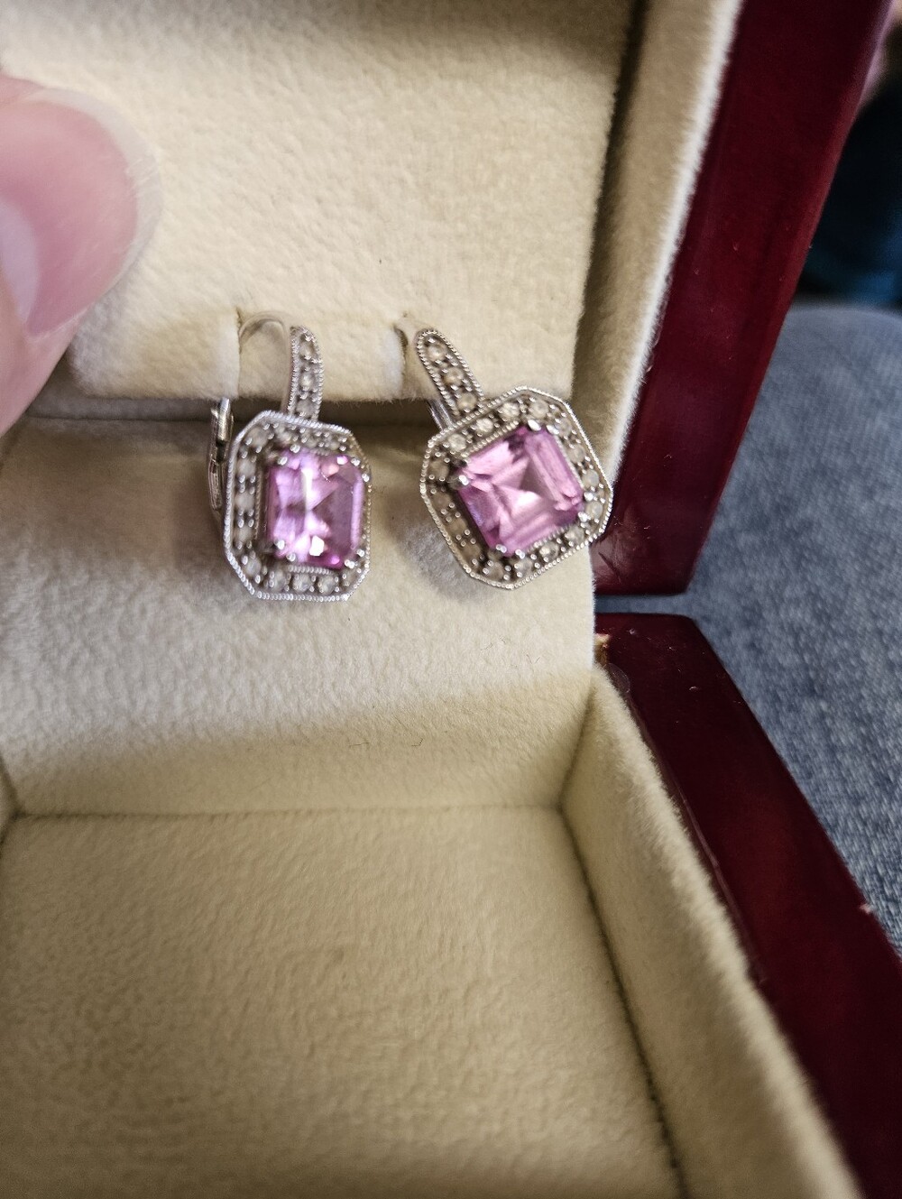 Leverback Earings